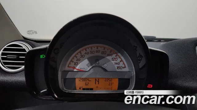 Smart Fortwo 2011 thumb 8