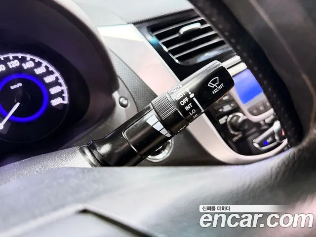 Hyundai Accent 2012 thumb 8