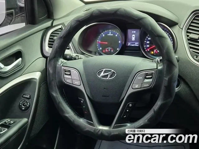 Hyundai Santa Fe 2012 thumb 6