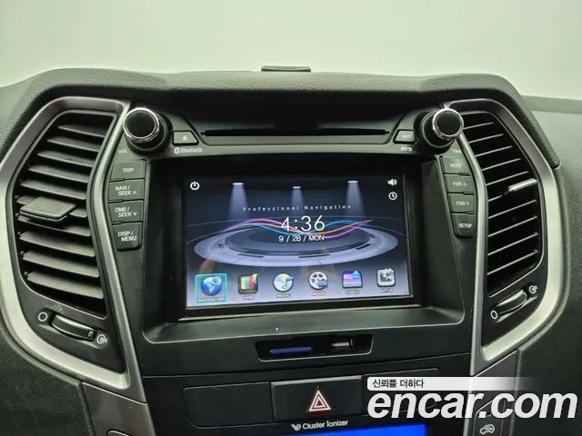 Hyundai Santa Fe 2012 thumb 10