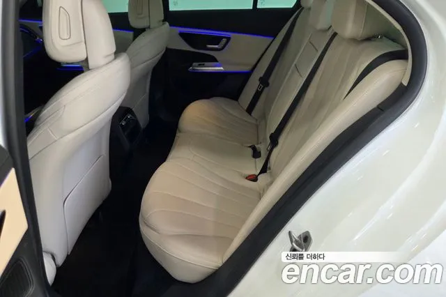 Mercedes-Benz E-Класс 2025 thumb 10