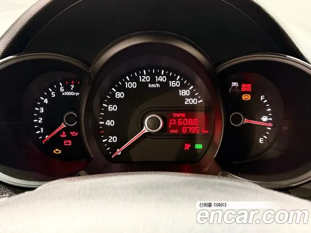 Kia Morning 2013 thumb 7