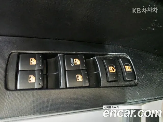 KG_Mobility_Ssangyong Kyron 2010 thumb 10