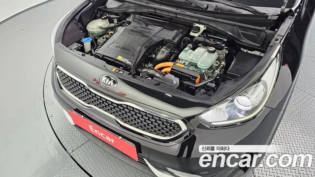 Kia Niro 2016 thumb 6