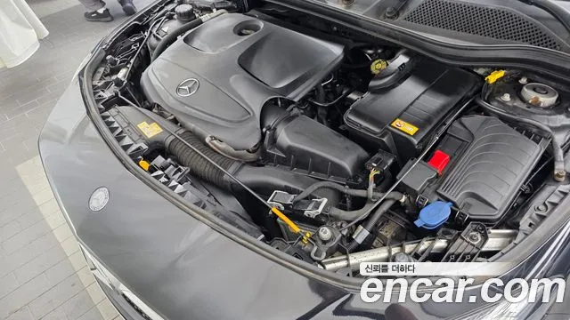 Mercedes-Benz CLA 2016 thumb 6