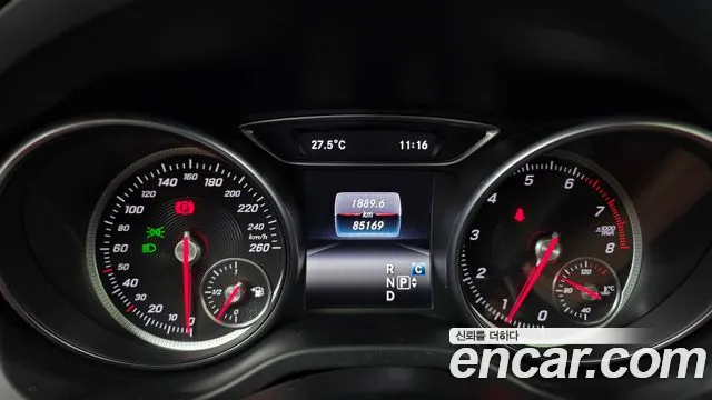 Mercedes-Benz CLA 2016 thumb 8