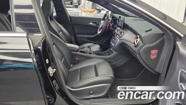 Mercedes-Benz CLA 2016 thumb 11