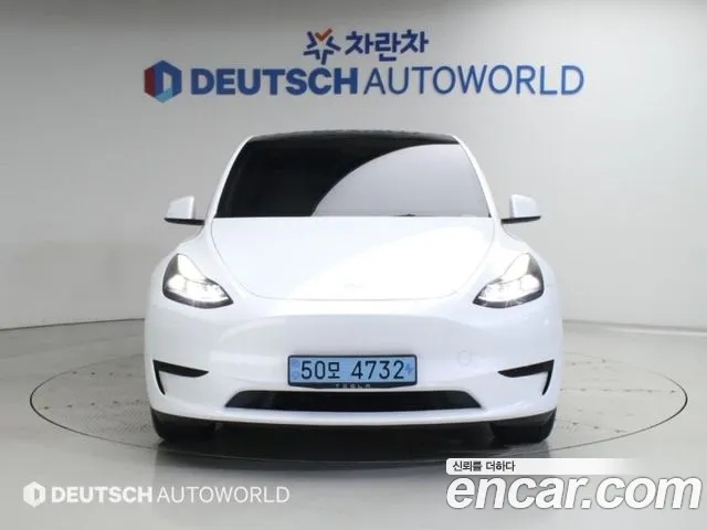 Tesla Model Y 2023 thumb 3
