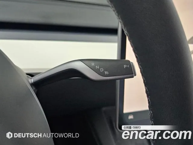 Tesla Model Y 2023 thumb 9