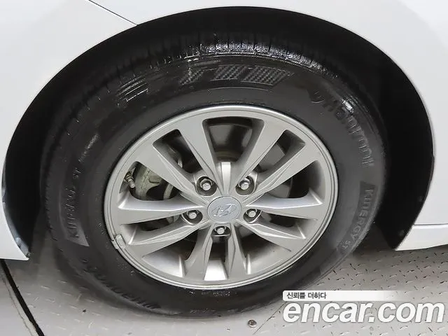Hyundai Avante 2019 thumb 5