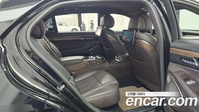 Genesis G90 2021 thumb 12