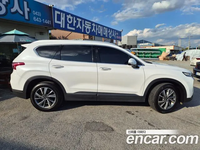 Hyundai Santa Fe 2018 thumb 3