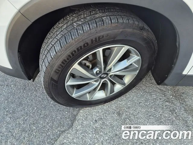 Hyundai Santa Fe 2018 thumb 8