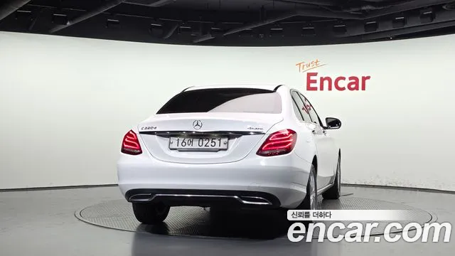 Mercedes-Benz C-Класс 2016 thumb 4