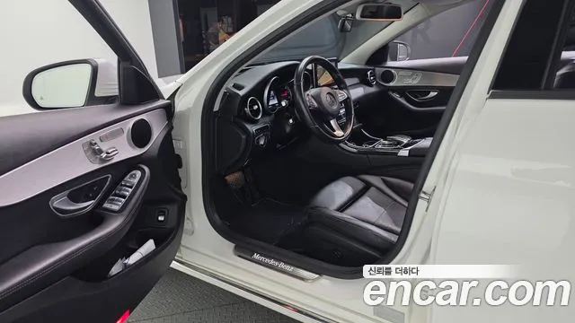 Mercedes-Benz C-Класс 2016 thumb 10