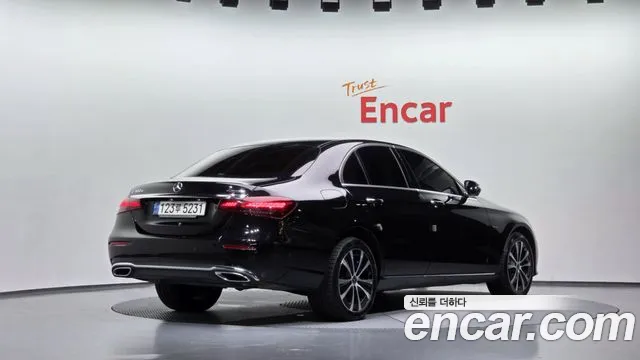 Mercedes-Benz E-Класс 2021 thumb 2