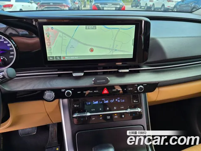 Kia Carnival 2021 thumb 10