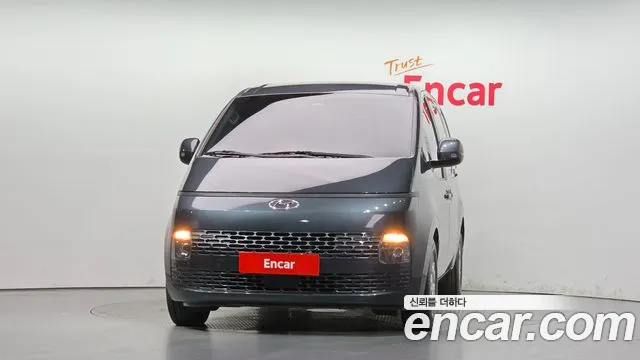 Hyundai Staria 2021 thumb 3