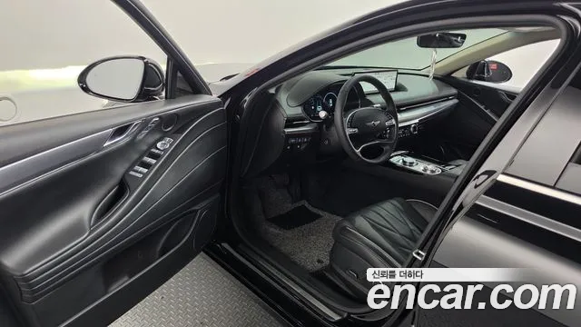 Genesis G80 2023 thumb 10