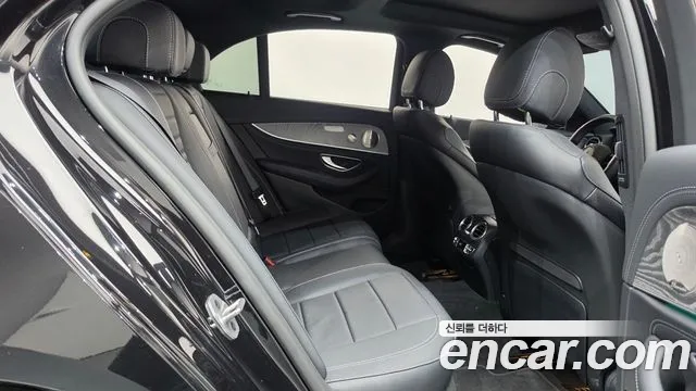Mercedes-Benz E-Класс 2022 thumb 11