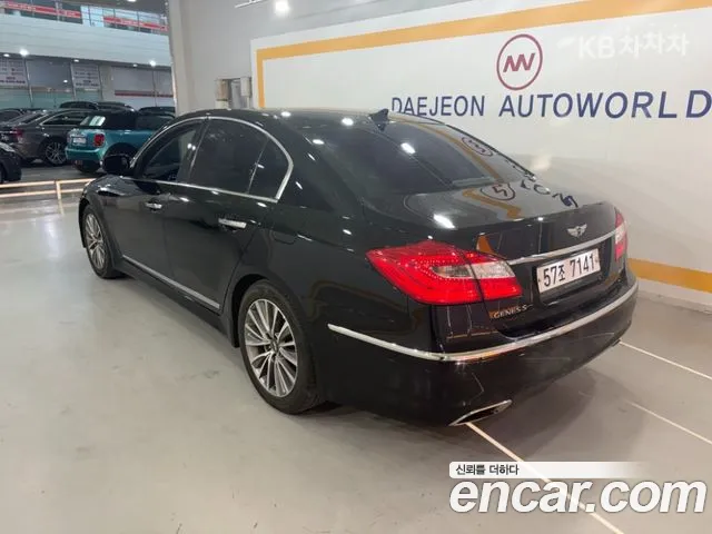 Hyundai Genesis 2012 thumb 3