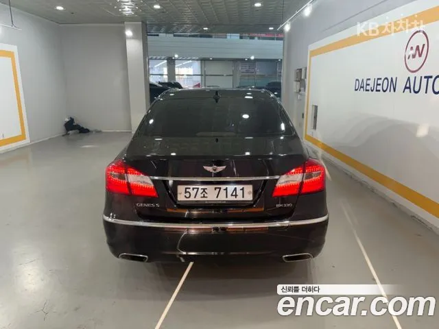Hyundai Genesis 2012 thumb 4