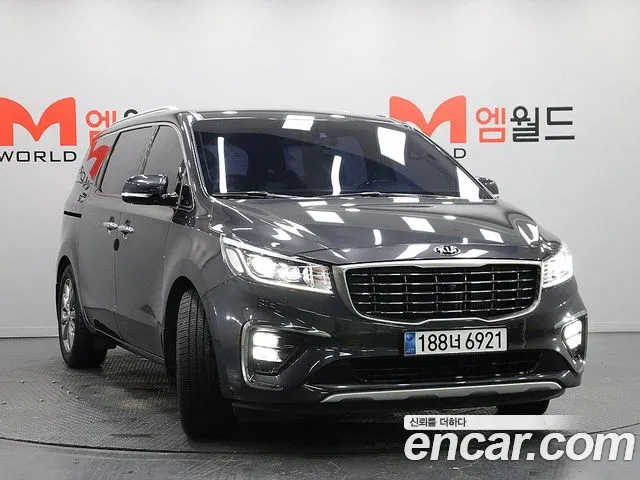 Kia Carnival 2019 thumb 3