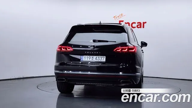 Volkswagen Touareg 2023 thumb 4