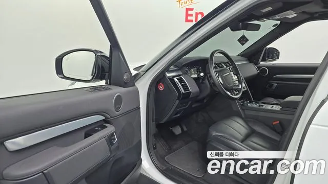 Land Rover Discovery 2020 thumb 10