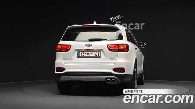 Kia Sorento 2017 thumb 3