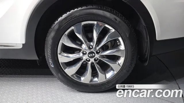 Kia Sorento 2017 thumb 4