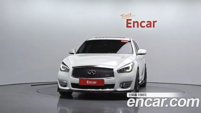 Infiniti Q70 2019 thumb 2