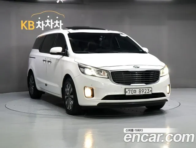 Kia Carnival 2014 thumb 2