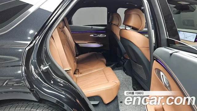 Genesis GV70 2025 thumb 10