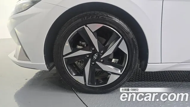 Hyundai Avante 2022 thumb 4