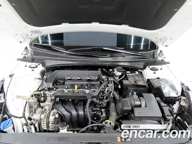 Hyundai Avante 2022 thumb 6