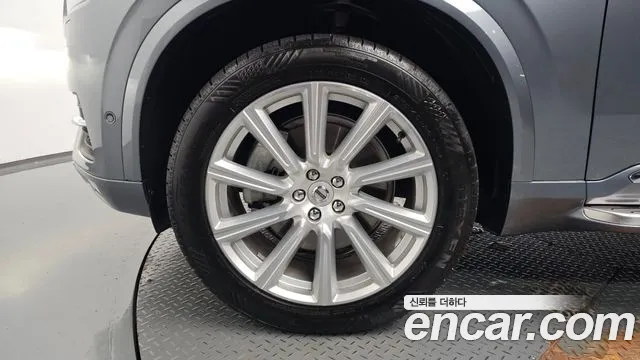 Volvo XC90 2018 thumb 5