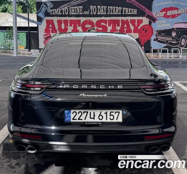Porsche Panamera 2018 thumb 4