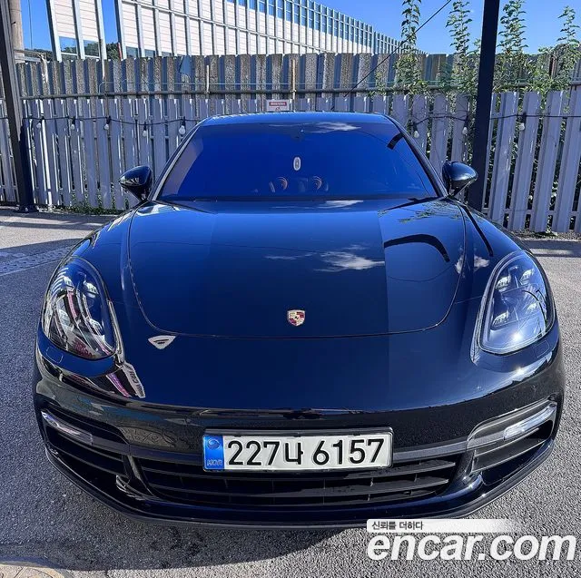 Porsche Panamera 2018 thumb 12