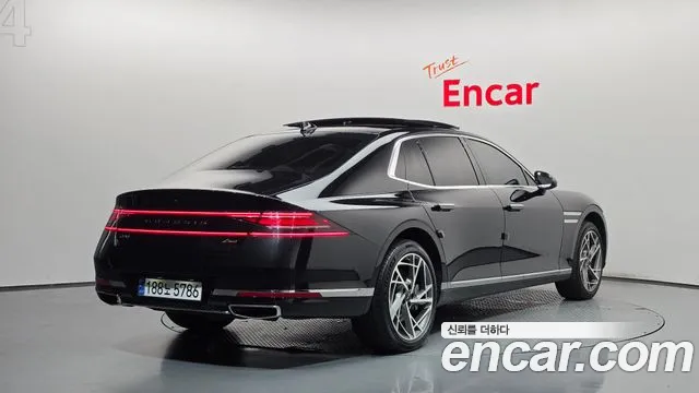 Genesis G90 2022 thumb 2