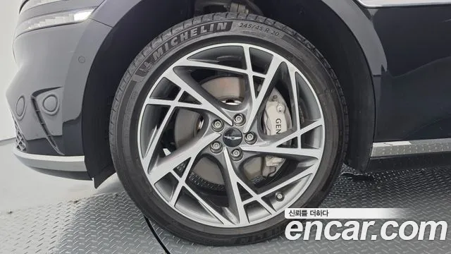 Genesis G90 2022 thumb 5