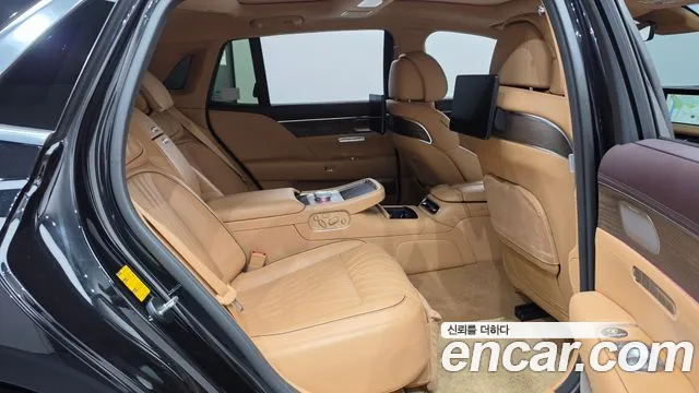 Genesis G90 2022 thumb 11