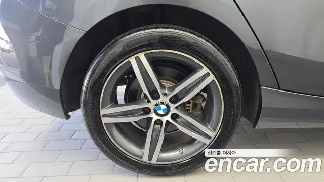 BMW 1-Series 2017 thumb 5