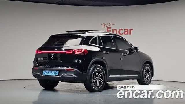 Mercedes-Benz EQA 2022 thumb 2