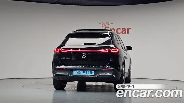 Mercedes-Benz EQA 2022 thumb 4