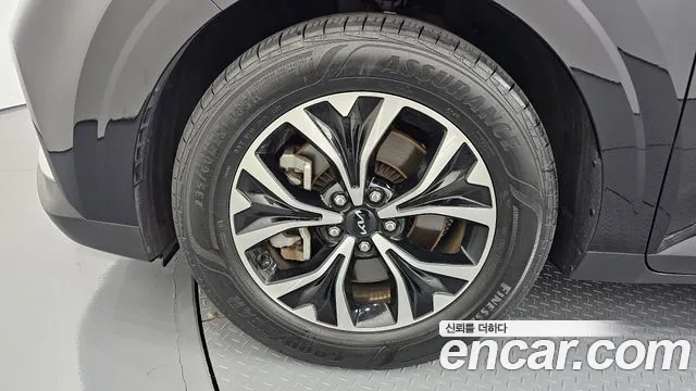 Kia Carnival 2023 thumb 5