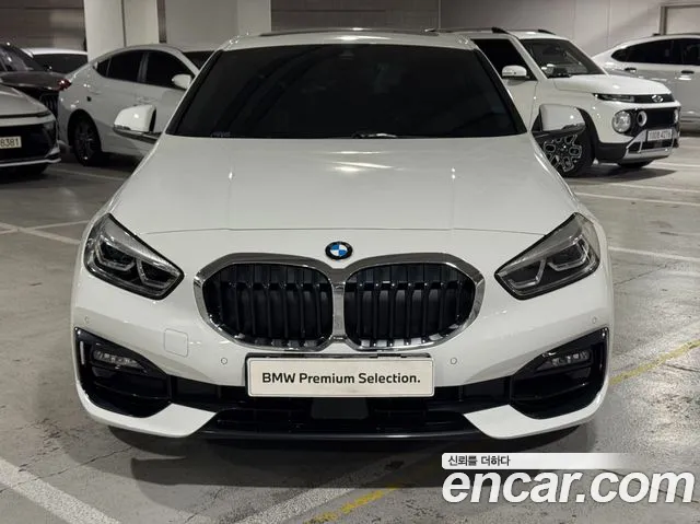 BMW 1-Series 2023 thumb 3