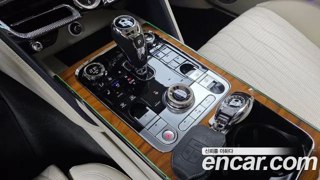 Bentley Flying Spur 2022 thumb 9