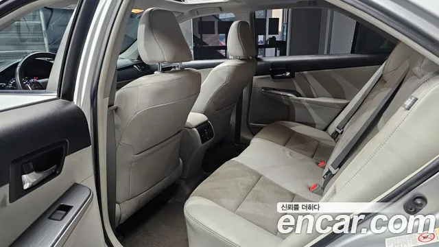 Toyota Camry 2012 thumb 12