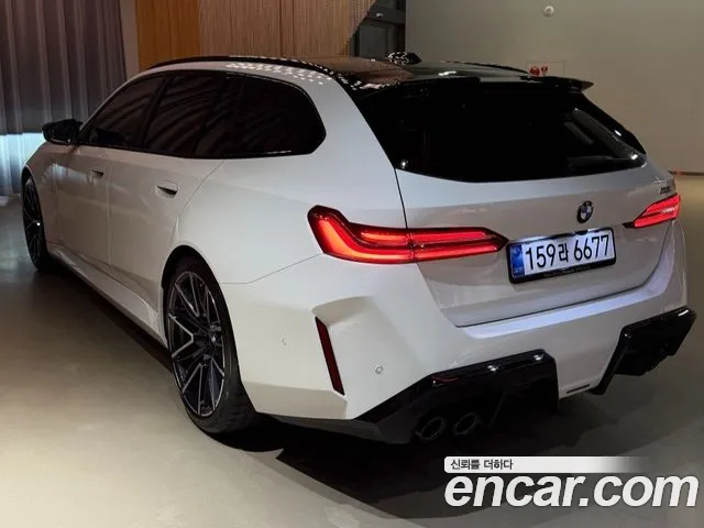 BMW M5 2026 thumb 2